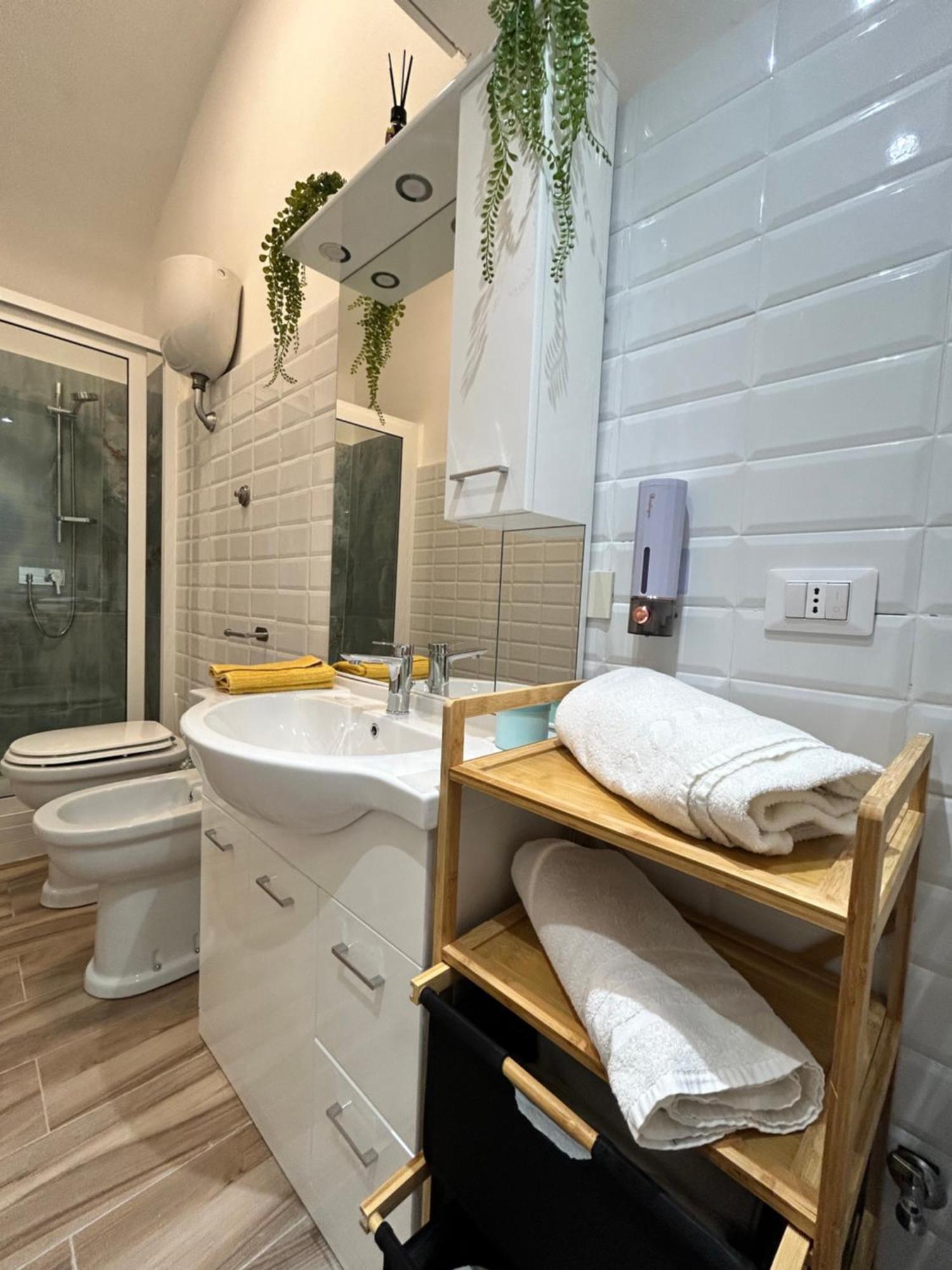 Casa Domus Mea - Garden Addicted Apartment Roma Ngoại thất bức ảnh